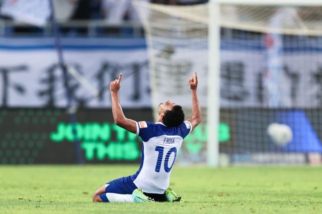 1687964596200024842.jpg 星空体育平台-双喜临门后津门虎仍不败 于根伟沪上将临超级大考