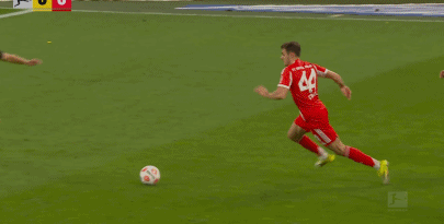 星空体育平台-克罗斯：施洛特贝克短板在决策；莱默尔是顶级边锋适配的边卫