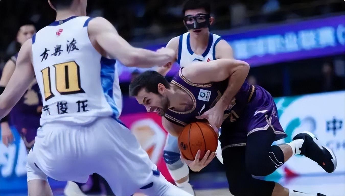 北控不敌广厦，意料之中，没想到的，还有两个好消息