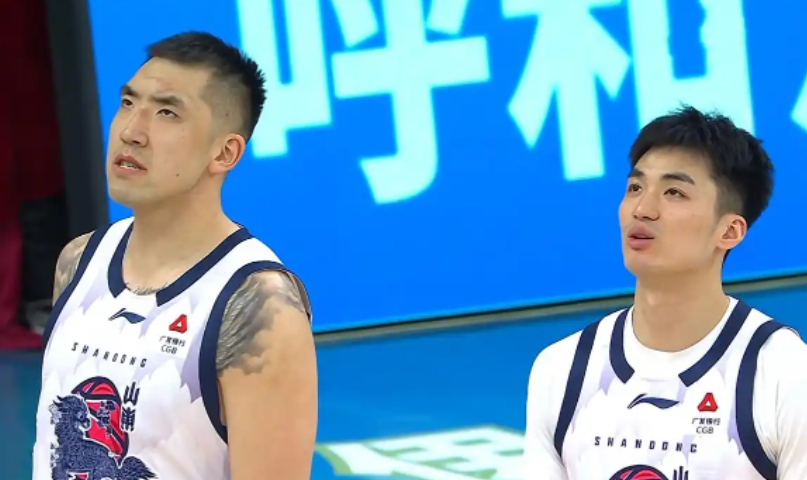 星空体育平台-13分逆转+压哨绝杀!山东男篮89-88胜浙江,昂首挺进俱乐部杯四强