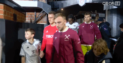 星空体育APP-西汉姆联客场1-0富勒姆,莱诺出击失误,萨默维尔破僵制胜