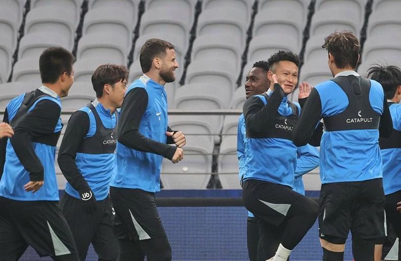 星空体育首页-阿利米没有廖妈更不行!左后卫首发大概率曹海清,孙康博或迎首秀