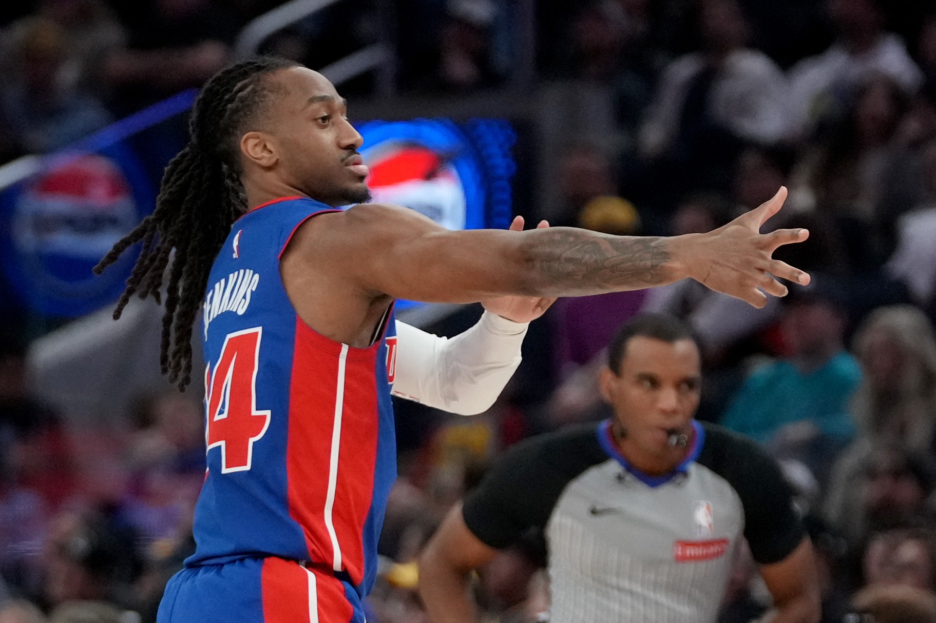 星空体育平台-神奇小子詹金斯！两次绝平又来准绝杀 落选秀成活塞主力不靠运气