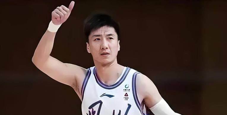 广东男篮为什么能大胜四川?杜锋毫不客气说出原因,说得太实在