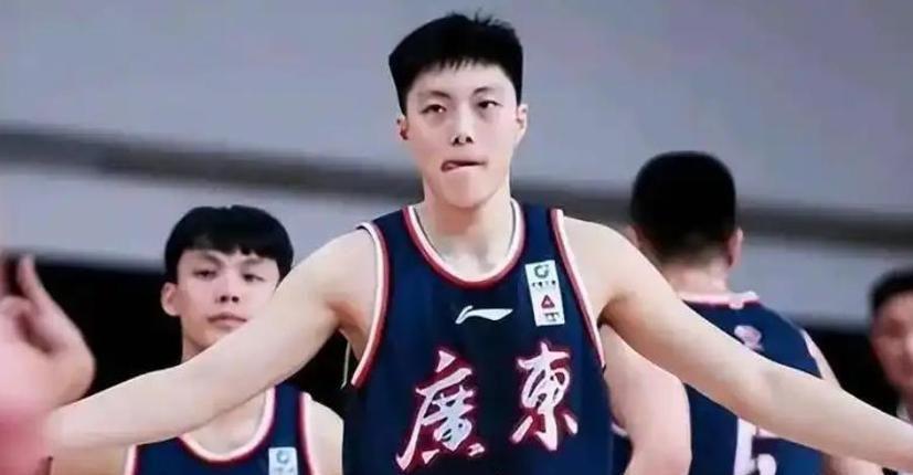 广东男篮为什么能大胜四川?杜锋毫不客气说出原因,说得太实在
