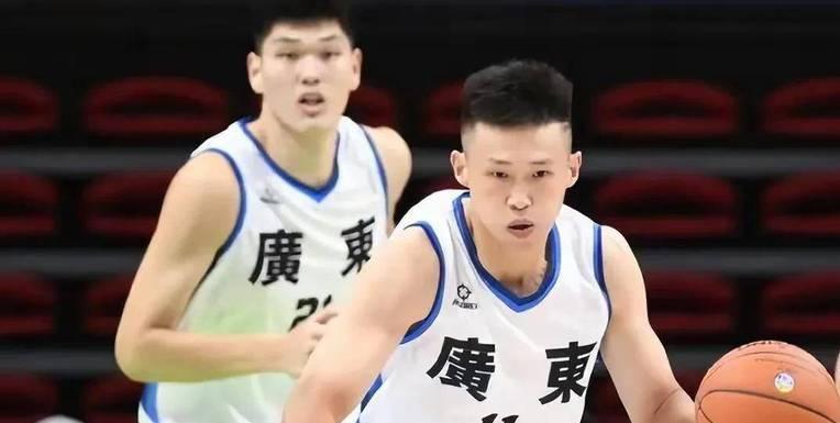 广东男篮为什么能大胜四川?杜锋毫不客气说出原因,说得太实在