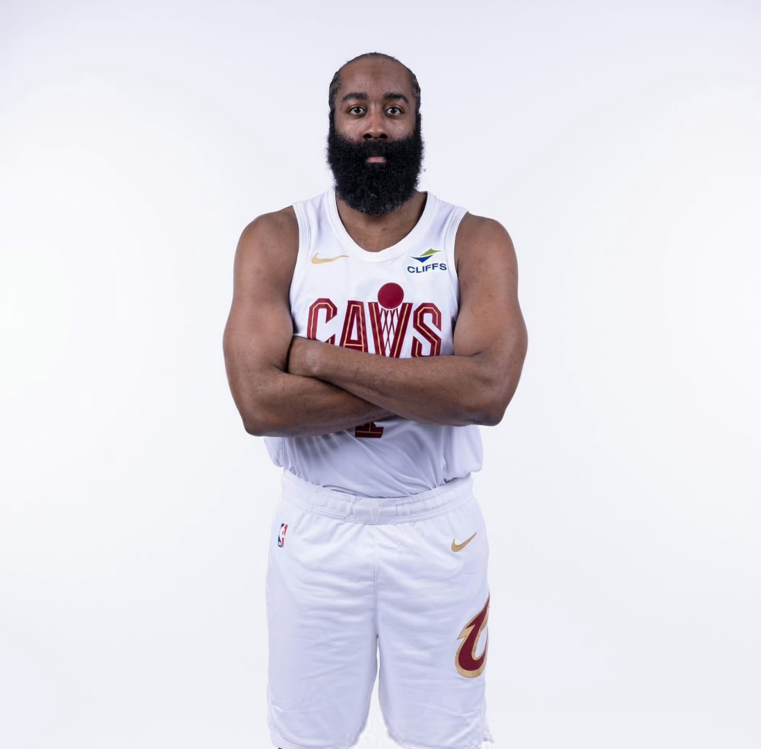 星空体育官方网站-文班27+17+5！马刺3-2领先森林狼，东西部决赛悬念不大，基本如下
